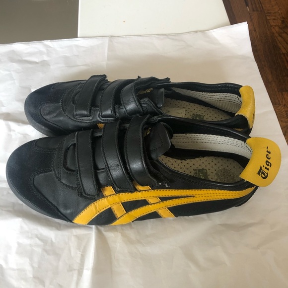 asics con velcro asics con velcro